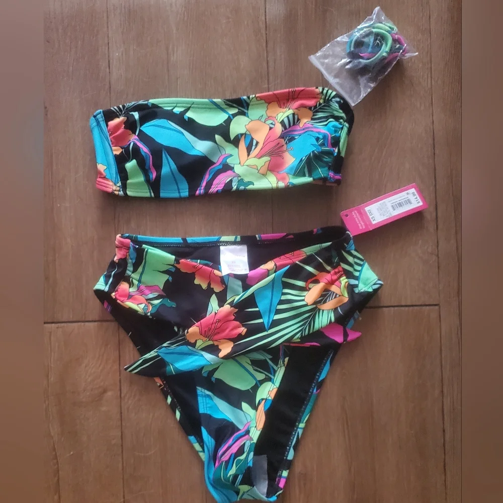New 2pc Xhilaration Women's Juniors' Bikini Swimsuit Set.